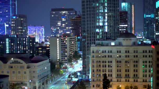 Vista dos edifícios do centro de Los Angeles
 - Filmagem, Vídeo