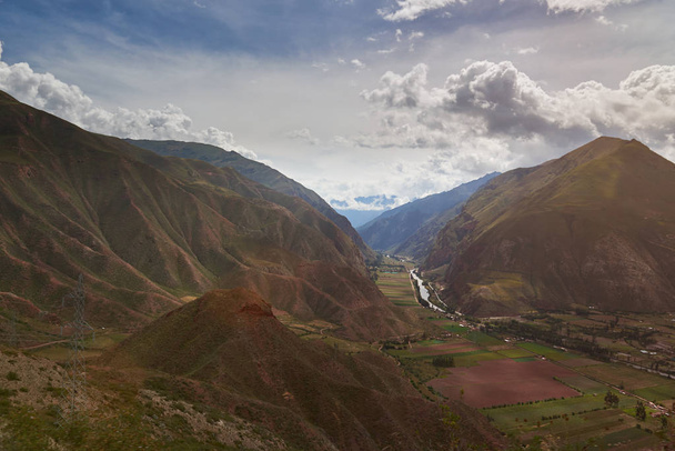 Green valley in Peru Andes - Fotoğraf, Görsel