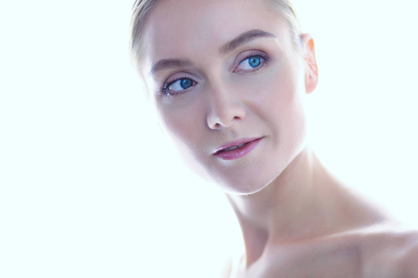 Beautiful woman face portrait beauty skin care concept - Foto, Bild