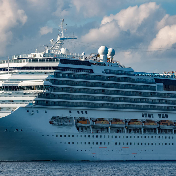 Large royal cruise liner - Photo, Image