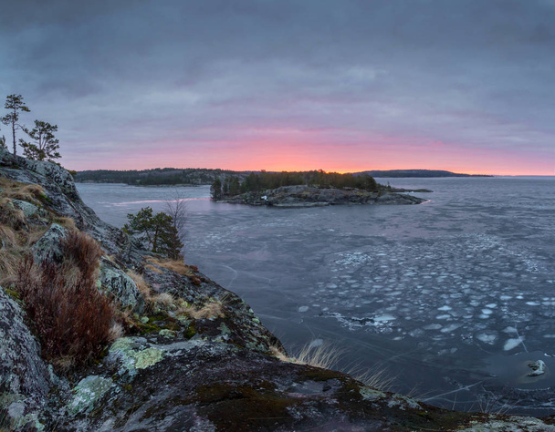 Spring dawn on lake Ladoga. Karelia. Russia - Φωτογραφία, εικόνα