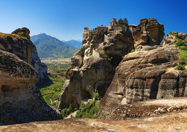 Varlaamin luostari Meteoran vuoristossa, Kreikka
 - Valokuva, kuva