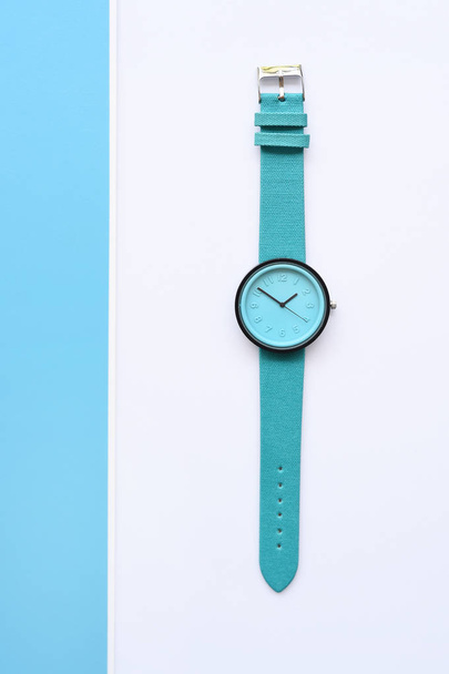 close up de relógios de pulso azuis para fundo
 - Foto, Imagem