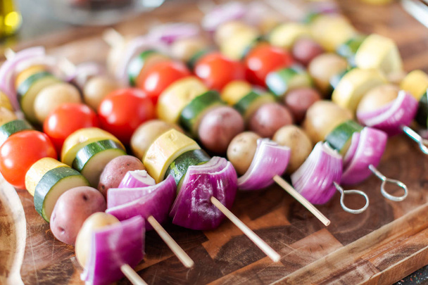 Grilling Veggie kebabs  - Фото, зображення