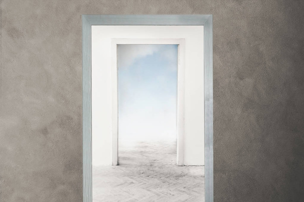 obraz koncepcyjny z drzwi, które otwiera się w kierunku wolności i marzenia - Zdjęcie, obraz
