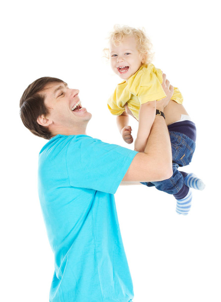 Isä pitää vauvaa käsissä, isä ja poika lapsi, onnellinen perhe valkoisella
 - Valokuva, kuva