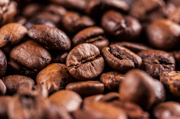 roasted coffee beans background, close-up view - Zdjęcie, obraz