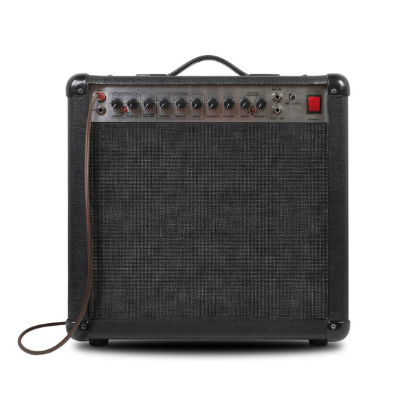 Musique et son - Amplificateur de guitare et câble vue de face isolé
 - Photo, image