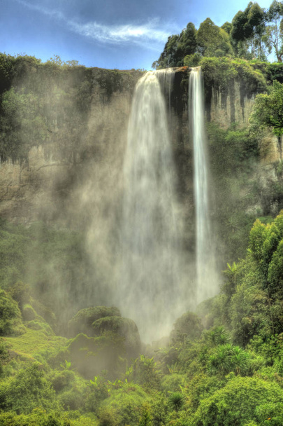Θέα γραφικό χαρακτήρα Sipi Falls, Ουγκάντα - Φωτογραφία, εικόνα