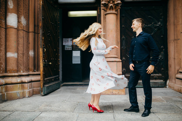 young beautiful couple dancing  in  city  - Foto, Imagem