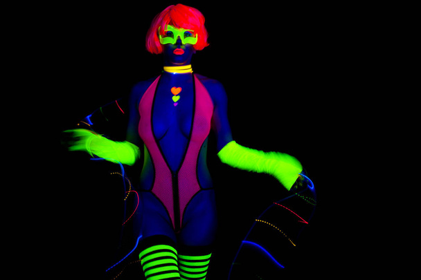 Sexy néon uv lueur danseuse
  - Photo, image