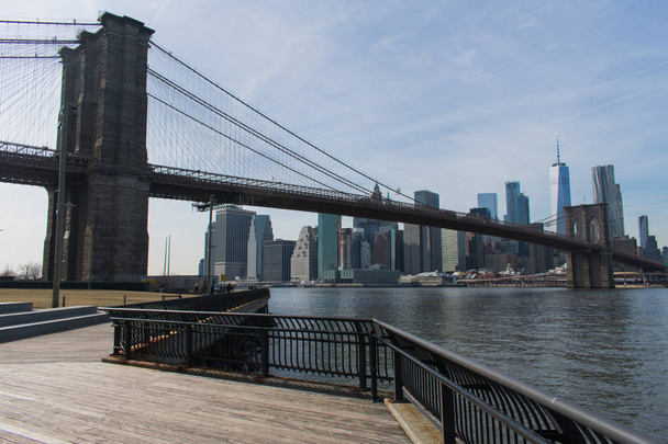 A view of Brooklyn Bridge and Manhatten - Фото, зображення