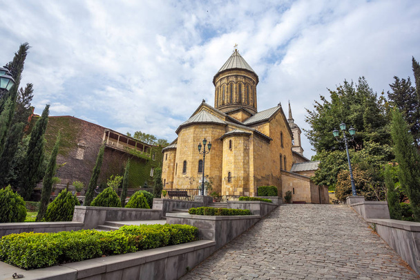 La cathédrale de Sioni de la Dormition est un cath orthodoxe géorgien
 - Photo, image