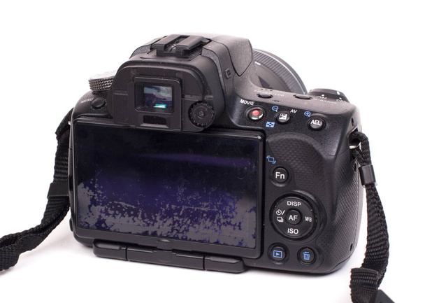 Digitalkamera mit kaputtem Display isoliert - Foto, Bild