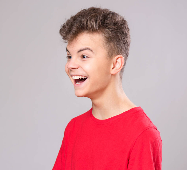 Teen boy portrait - Foto, afbeelding