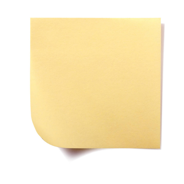 Желтая квадратная липкая записка, изолированная на белом
 - Фото, изображение
