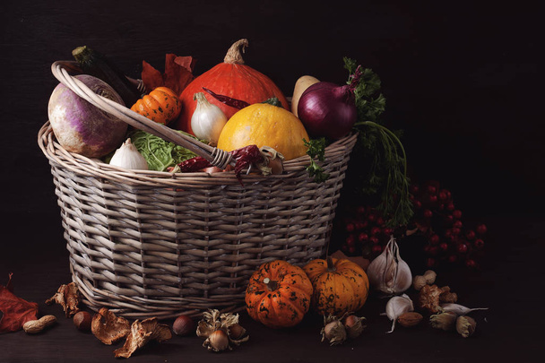 Légumes d'automne. Aliments biologiques saisonniers et concept de récolte automnale
 - Photo, image