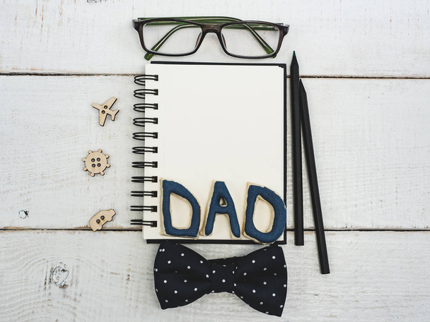 Blank note pad for fathers congratulations - Φωτογραφία, εικόνα