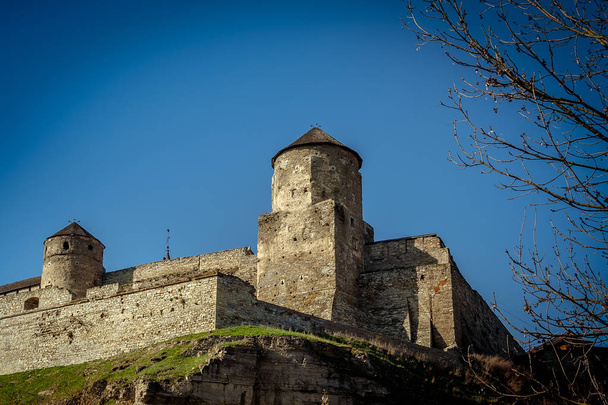 Fortaleza de Kamieniec Podolski - um dos mais famosos e belos
 - Foto, Imagem