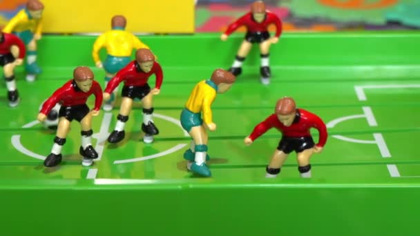 Tafel voetbal, childrens bordspel, slow-motion - Video