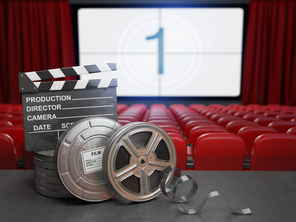 映画館、映画やホームビデオの概念の背景。フィルム リールと c - 写真・画像