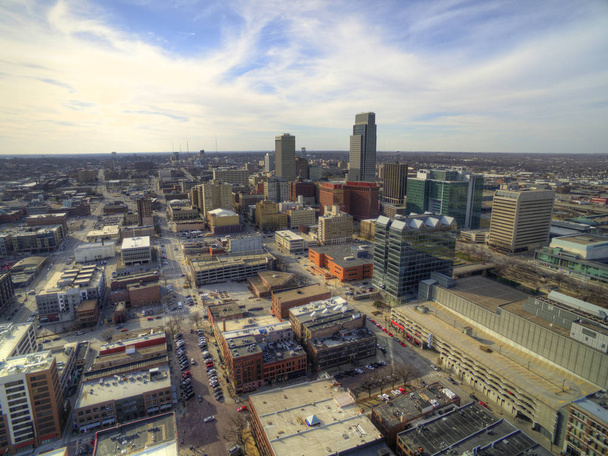 Omaha on merkittävä Urban Center ja suurin kaupunki Nebraskan osavaltiossa
 - Valokuva, kuva