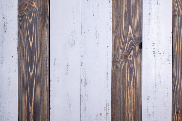 braune und weiße Planke, rustikaler Holzhintergrund. - Foto, Bild