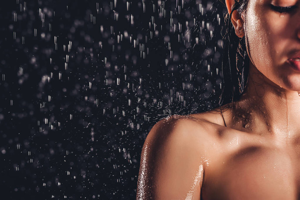 Woman in shower - Foto, Imagen