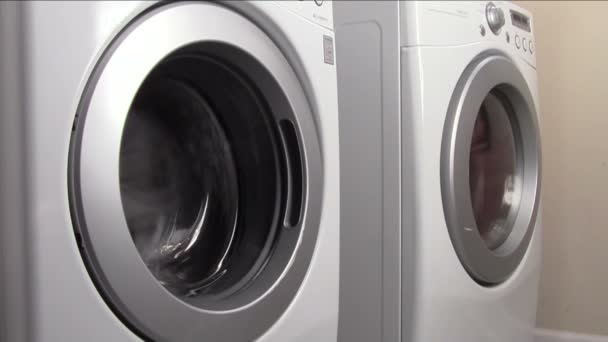 洗濯機と乾燥機 - 映像、動画