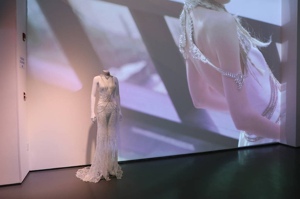 NEW YORK, NY - APRIL 13: Wedding dress presentation during the 2019 RIVINI and ALYNE Collections on April 13, 2018 in New York City.  - Fotografie, Obrázek