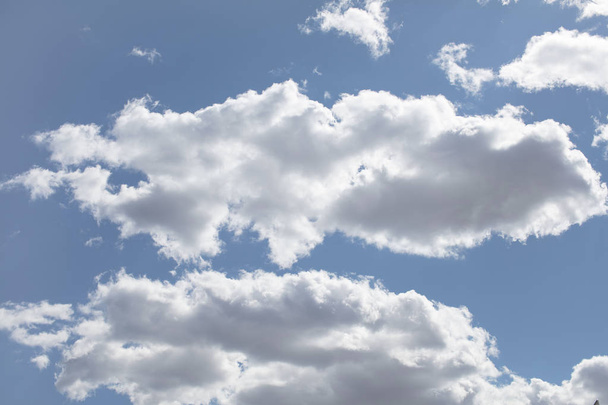 white clouds and blue sky in sunny day - Foto, Imagen