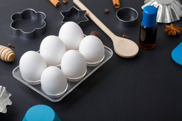 Выпечка яиц кухонные инструменты формы печенье резак ванильный экстракт
 - Фото, изображение