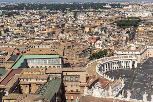 Amazing Panorama to Vatican and city of Rome from dome of St. Peter's Basilica, Italy - Foto, Bild