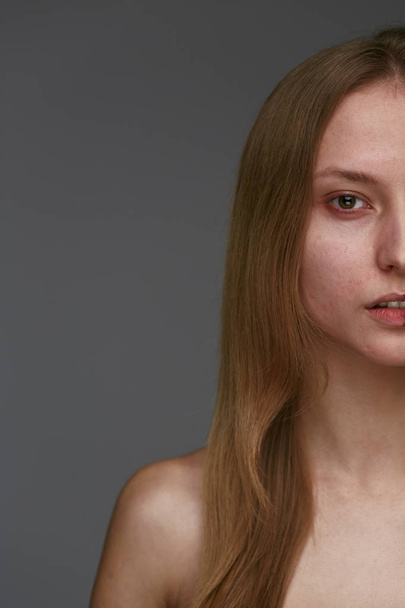 Young Woman Without Makeup - 写真・画像