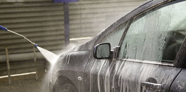 洗車の車 - 写真・画像