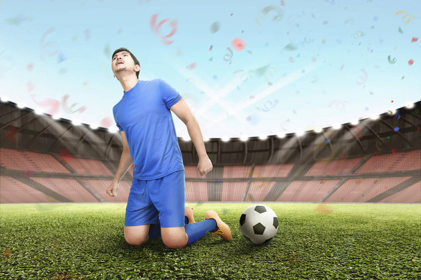 Happiness asian soccer player - Foto, Imagem