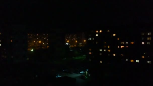 disparos con quadcopter, revisión de la ciudad provincial por la noche
 - Imágenes, Vídeo