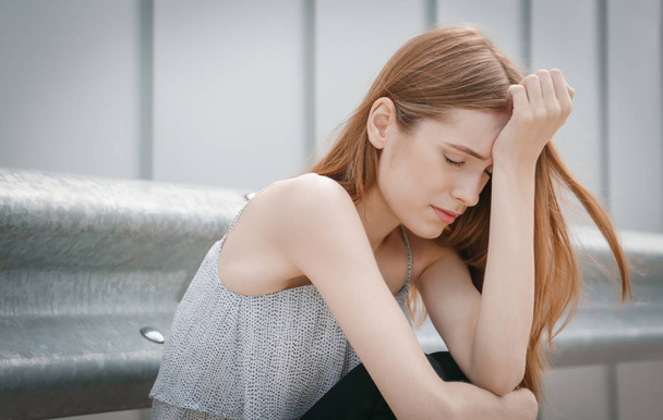 Depressed young woman, outdoors - Zdjęcie, obraz