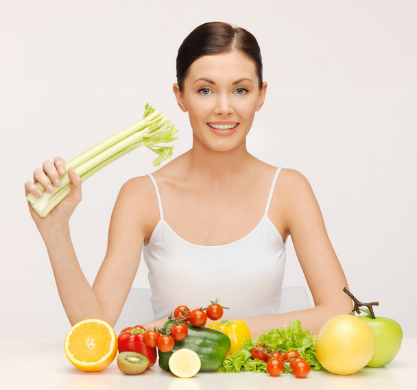 kobieta z owoców i warzyw - Zdjęcie, obraz