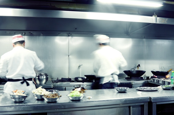 hareket chefs restoran mutfağı - Fotoğraf, Görsel
