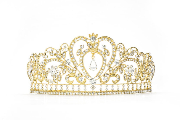 白い背景の上の黄金の王冠 - 写真・画像