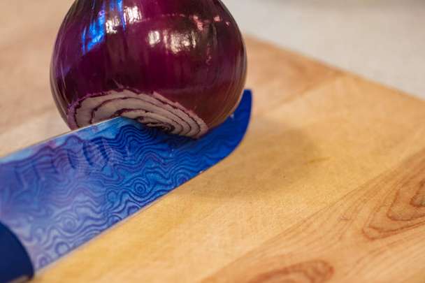 Red Onion Blue Blade - Photo, Image