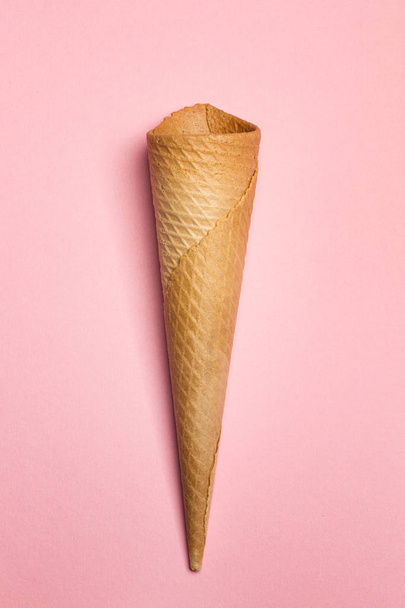 Солодкий конус морозива
 - Фото, зображення