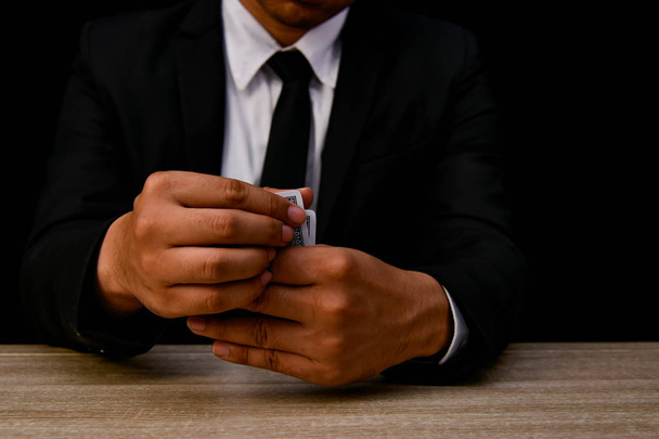 Gambling Concepts. Businessmen are gambling in the casino. Betti - 写真・画像