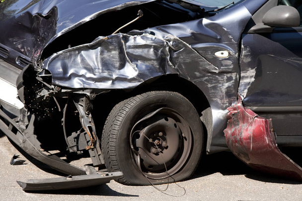 Eleje autó károk miatt baleset - Fotó, kép