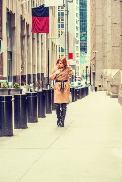 Young American businesswoman traveling, working in New York - Photo, Image