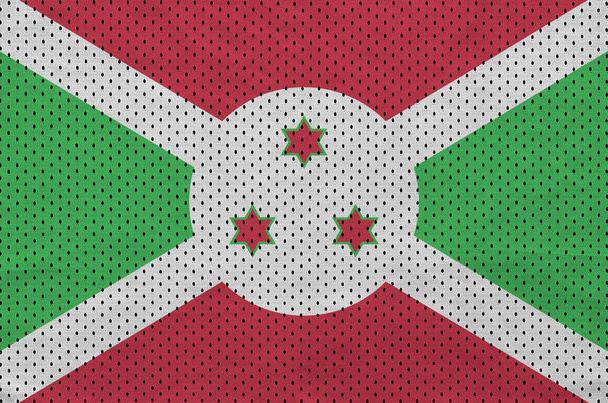 Vlag van Burundi afgedrukt op een netweefsel van polyester nylon sportkleding - Foto, afbeelding
