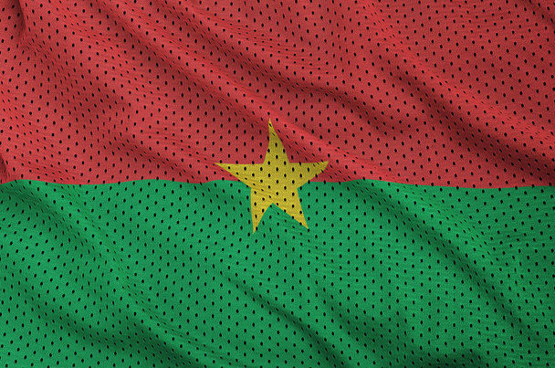 Vlag van Burkina Faso afgedrukt op een polyester nylon sportkleding mesh f - Foto, afbeelding