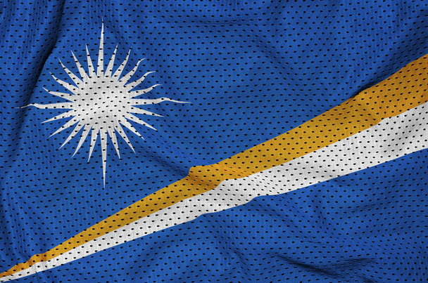 Vlag van de Marshalleilanden afgedrukt op een polyester nylon sportkleding me - Foto, afbeelding