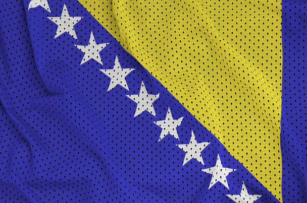 Vlag van Bosnië en Herzegovina afgedrukt op een polyester nylon sportsw - Foto, afbeelding